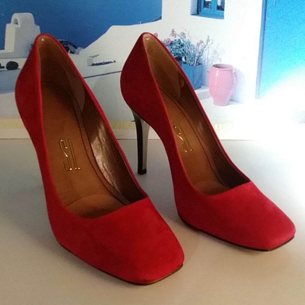 Santa Lolla womens heels